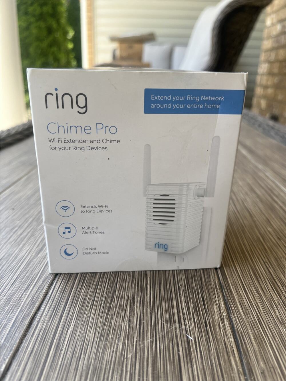New Ring 88PR000FC000 Chime Pro Wi-Fi Extender and Indoor Chime